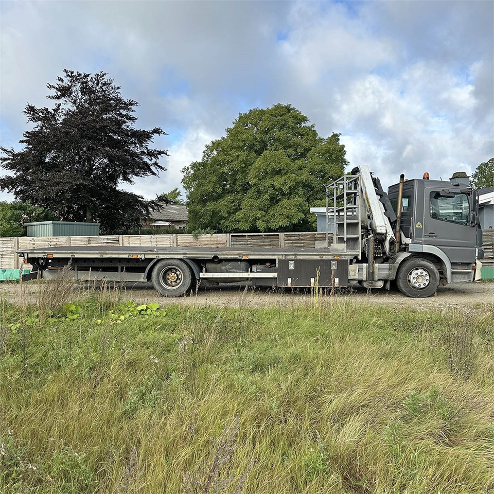 Mercedes Atego 1524 LL - Lastbil med lad, Lastbil med kran: billede 3 Mercedes Atego 1524 LL - Lastbil med lad, Lastbil med kran: billede 3