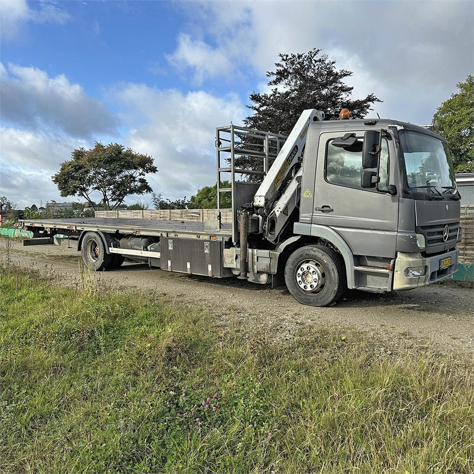 Mercedes Atego 1524 LL - Lastbil med lad, Lastbil med kran: billede 1 Mercedes Atego 1524 LL - Lastbil med lad, Lastbil med kran: billede 1