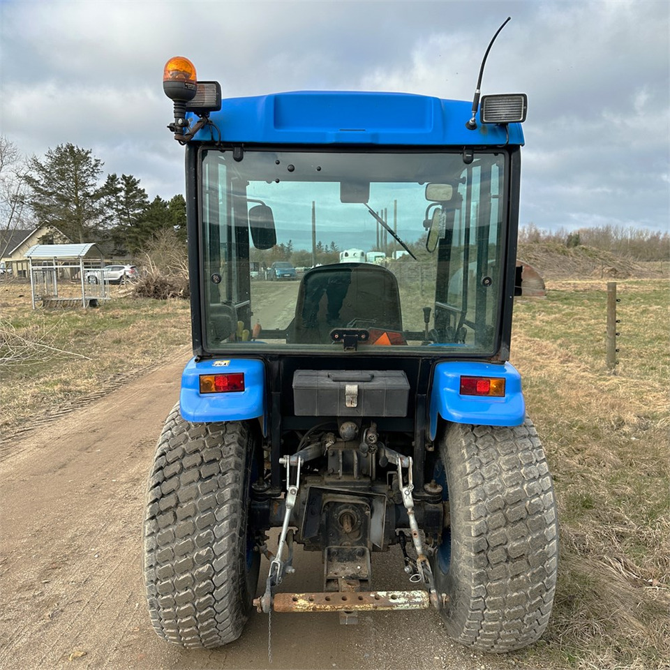 New Holland TC27D - Kommunal traktor: billede 5 New Holland TC27D - Kommunal traktor: billede 5