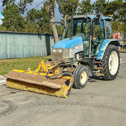 New Holland TS90 - Traktor: billede 3 New Holland TS90 - Traktor: billede 3