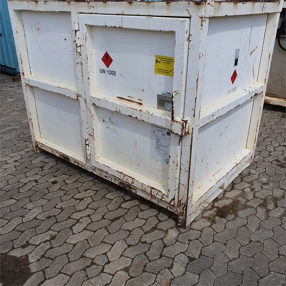 Roug A/S 2000 liter - Lagertank: billede 1 Roug A/S 2000 liter - Lagertank: billede 1