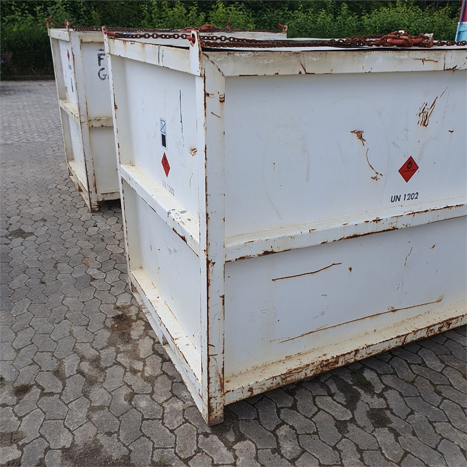 Roug A/S 2000 liter - Lagertank: billede 4 Roug A/S 2000 liter - Lagertank: billede 4