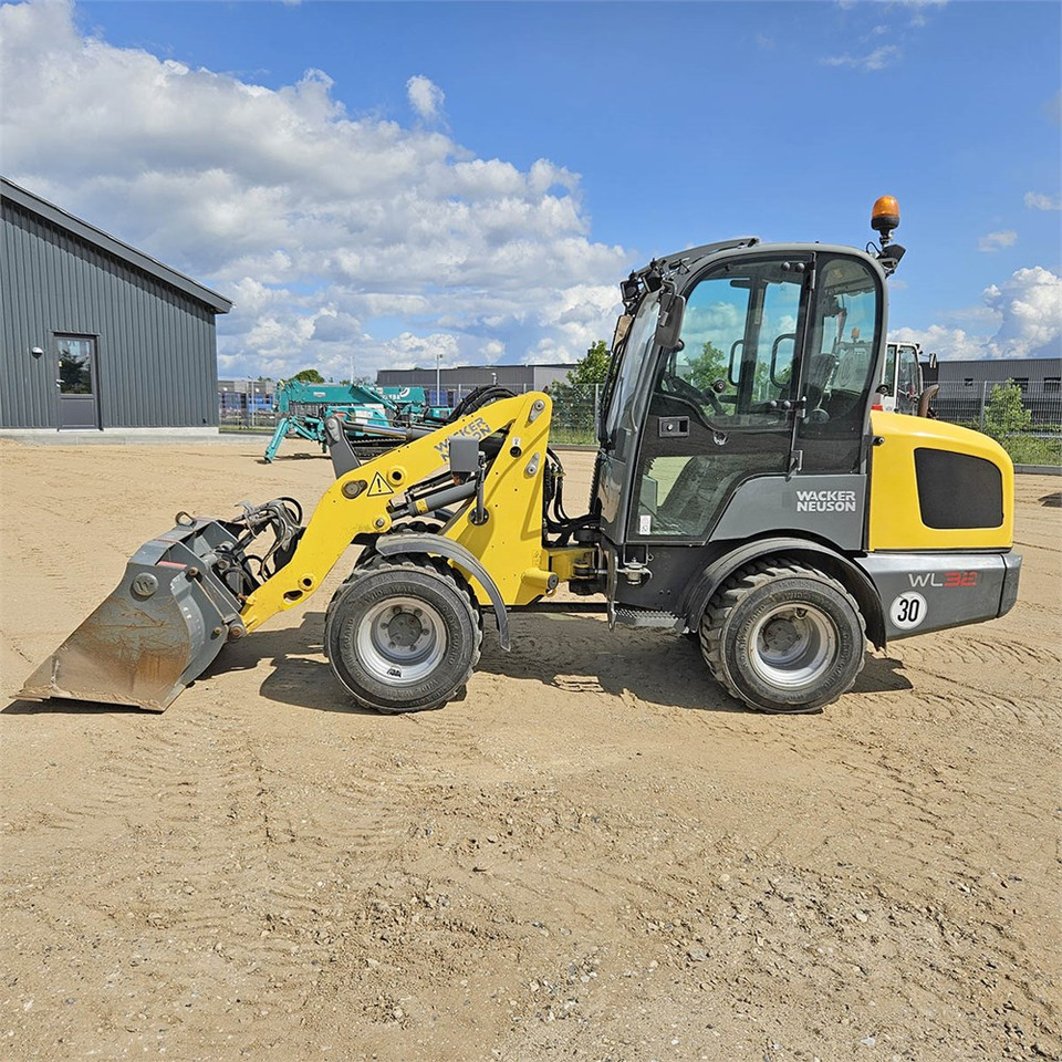 Wacker Neuson WL 32/RL30 - Gummihjulslæsser: billede 2 Wacker Neuson WL 32/RL30 - Gummihjulslæsser: billede 2