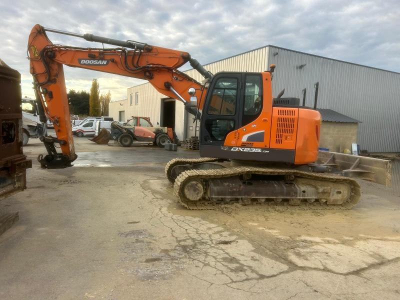 Doosan DX 235 LCR-5 - Bæltegravemaskine: billede 1 Doosan DX 235 LCR-5 - Bæltegravemaskine: billede 1