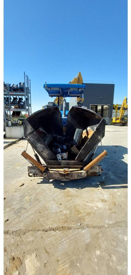 CAT AP355F - Asfaltudlægger: billede 4 CAT AP355F - Asfaltudlægger: billede 4