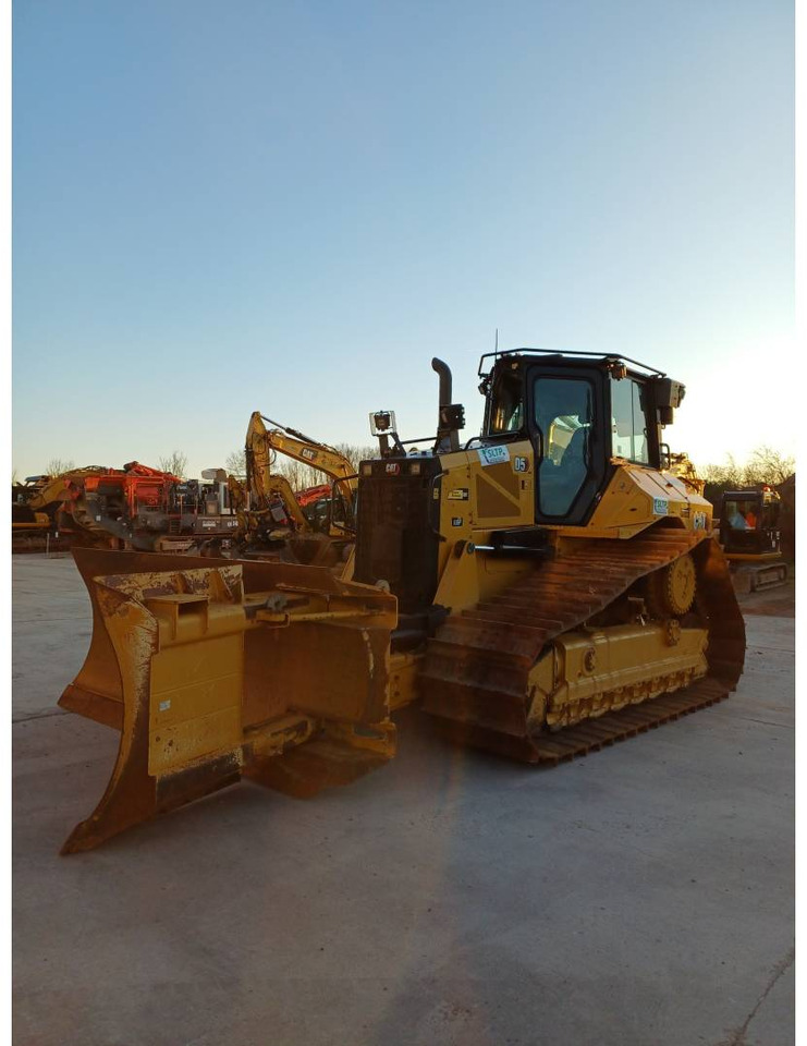 CAT D5 - Bulldozer: billede 1 CAT D5 - Bulldozer: billede 1