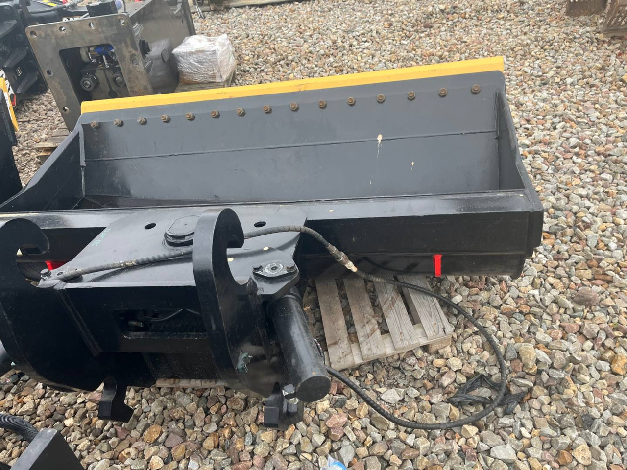 CAT GODET TILT/CW45S/2400MM - Skovl til gravemaskine: billede 1 CAT GODET TILT/CW45S/2400MM - Skovl til gravemaskine: billede 1