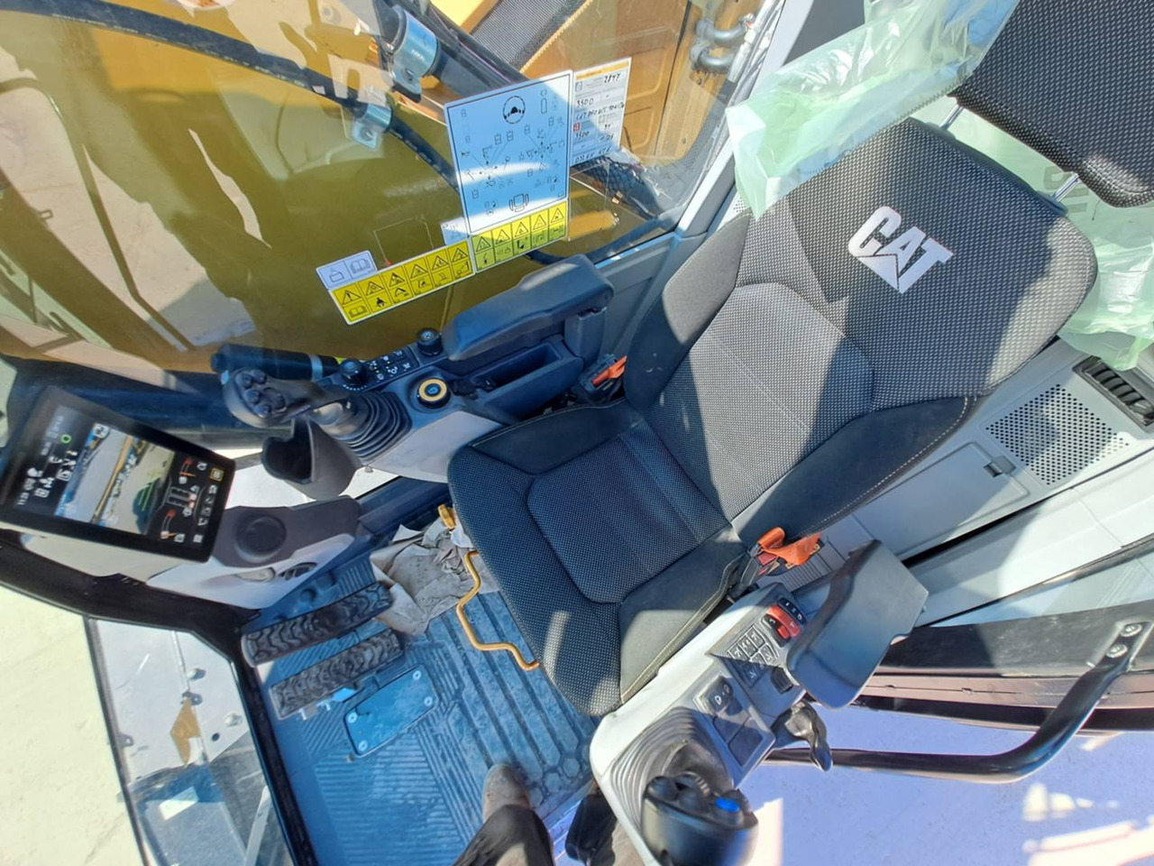 Hjulgravemaskine CAT MH3024: billede 23