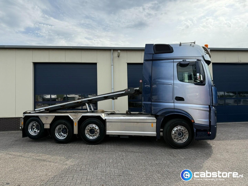 Mercedes-Benz ACTROS 3663 Euro 6 - 8x2 - RETARDER - Bouwjaar 09-2017 - 30 Ton's Container Kabelsysteem - Km 476.892 - Good condition - Lastbil med wirehejs: billede 3 Mercedes-Benz ACTROS 3663 Euro 6 - 8x2 - RETARDER - Bouwjaar 09-2017 - 30 Ton's Container Kabelsysteem - Km 476.892 - Good condition - Lastbil med wirehejs: billede 3
