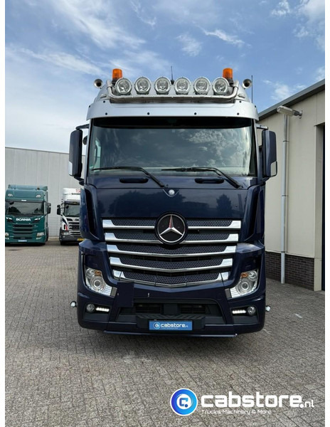 Mercedes-Benz ACTROS 3663 Euro 6 - 8x2 - RETARDER - Bouwjaar 09-2017 - 30 Ton's Container Kabelsysteem - Km 476.892 - Good condition - Lastbil med wirehejs: billede 4 Mercedes-Benz ACTROS 3663 Euro 6 - 8x2 - RETARDER - Bouwjaar 09-2017 - 30 Ton's Container Kabelsysteem - Km 476.892 - Good condition - Lastbil med wirehejs: billede 4