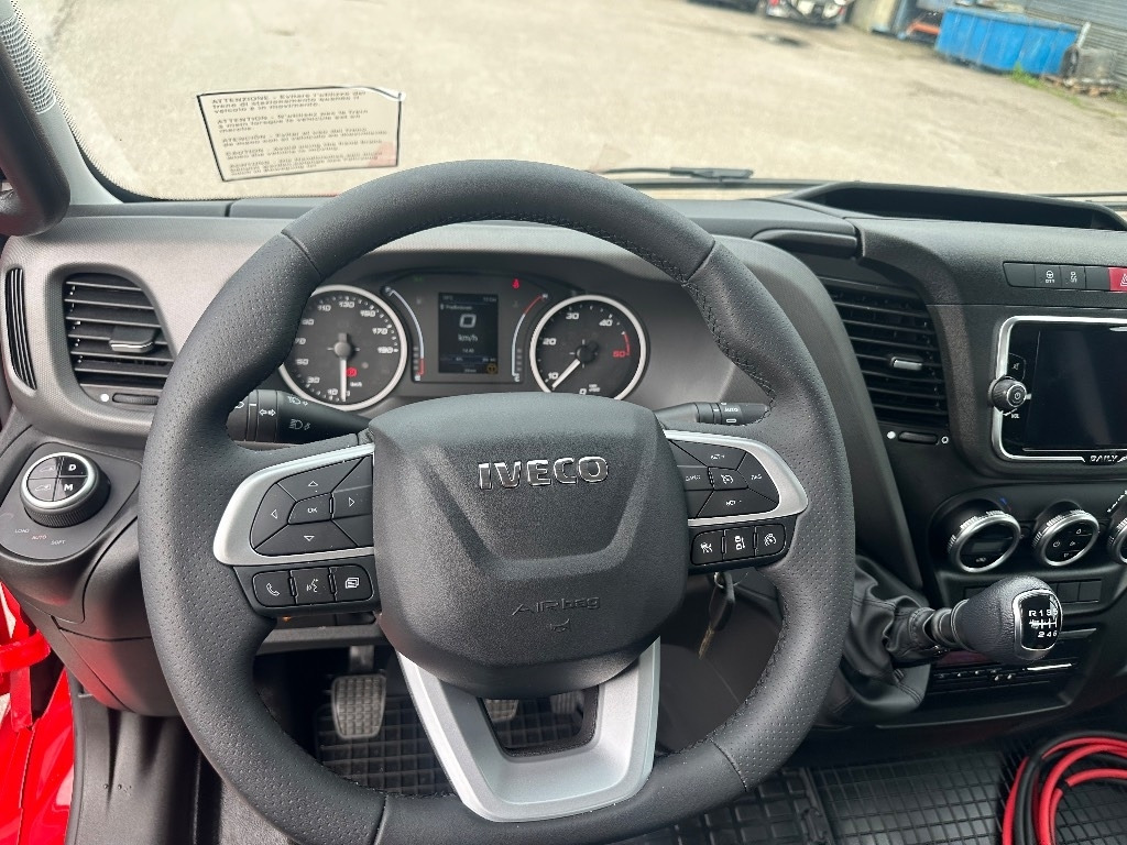 Ny Bjærgningskøretøj Iveco Daily 70C18: billede 9