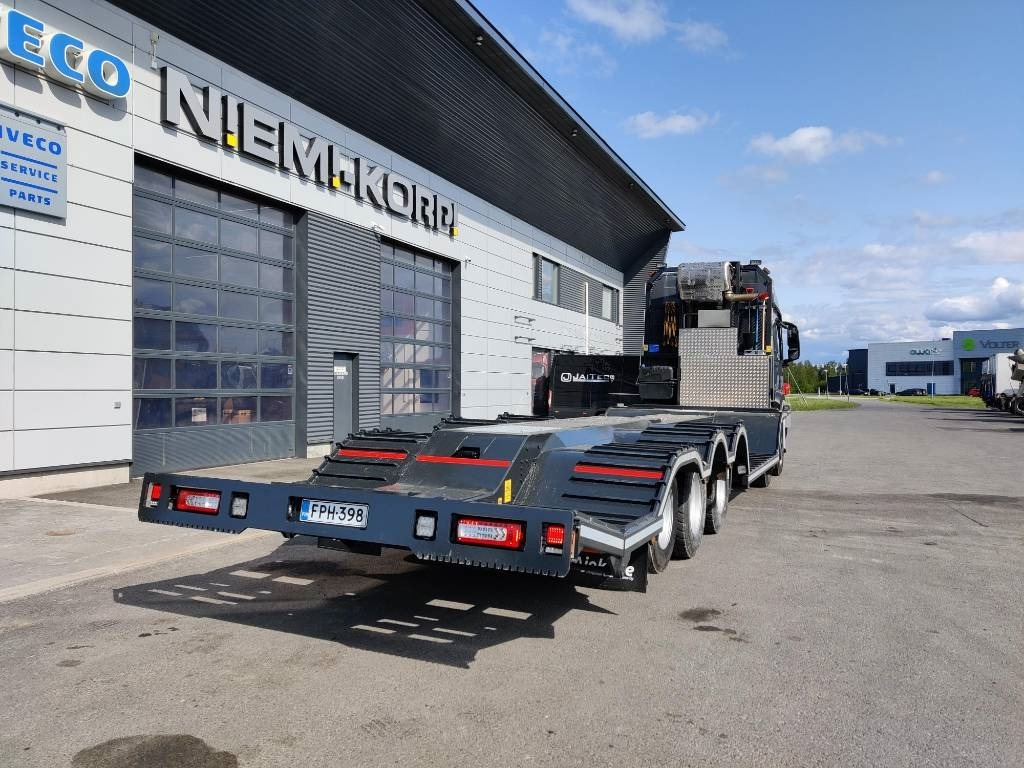 Leje en Iveco TWay AT410T54 10X4 metsäkoneritilä Iveco TWay AT410T54 10X4 metsäkoneritilä: billede 10 Leje en Iveco TWay AT410T54 10X4 metsäkoneritilä Iveco TWay AT410T54 10X4 metsäkoneritilä: billede 10