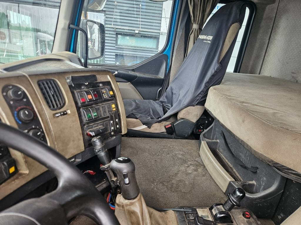 Tømmerbil Sisu C600 8x4 kesla 2010: billede 10