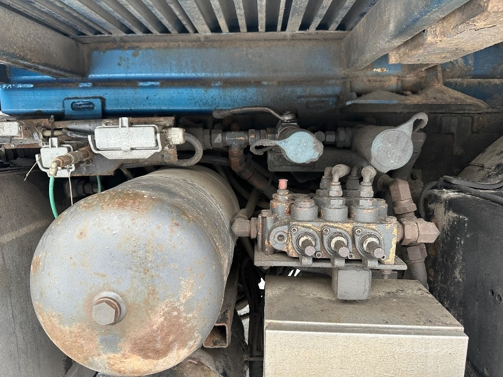 Volvo FH 13 500hv 8x4*4 - Lastbil med kran: billede 3 Volvo FH 13 500hv 8x4*4 - Lastbil med kran: billede 3