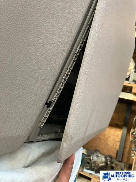 Scania overkøje skab Scania 2508902 - Førerhus og interiør for Lastbil: billede 3 Scania overkøje skab Scania 2508902 - Førerhus og interiør for Lastbil: billede 3