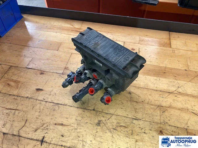 Volvo 22225552 – Volvo Rear axle modulator - Elektrisk system for Lastbil: billede 2 Volvo 22225552 – Volvo Rear axle modulator - Elektrisk system for Lastbil: billede 2