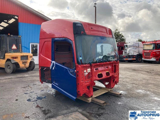Volvo FH4 førerhus / cabine / CAP HI 215 - Førerhus og interiør for Lastbil: billede 2 Volvo FH4 førerhus / cabine / CAP HI 215 - Førerhus og interiør for Lastbil: billede 2