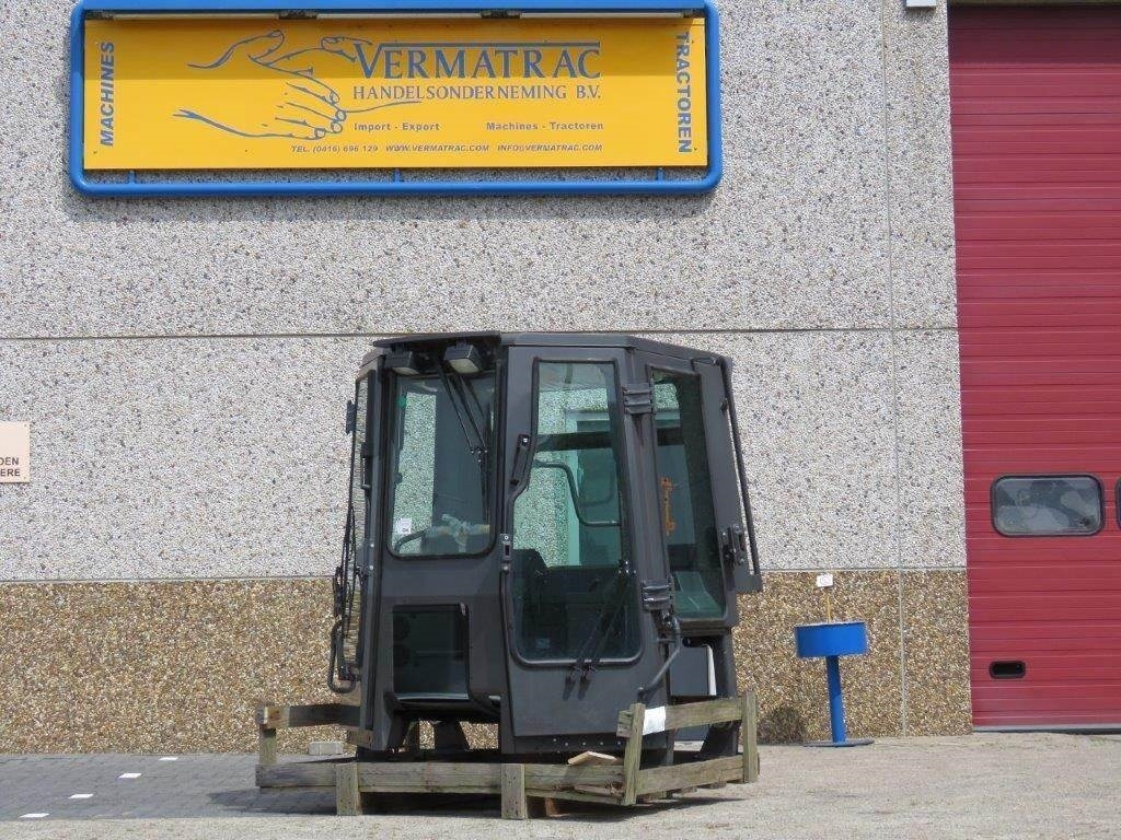 New Holland CE - Førerhus for Entreprenørmaskin: billede 1 New Holland CE - Førerhus for Entreprenørmaskin: billede 1
