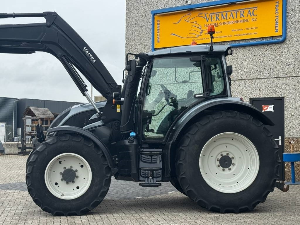 Valtra N174D, Frontlinkage + PTO, Frontloader, 3846 hours - Traktor: billede 3 Valtra N174D, Frontlinkage + PTO, Frontloader, 3846 hours - Traktor: billede 3
