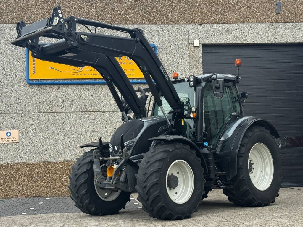 Valtra N174D, Frontlinkage + PTO, Frontloader, 3846 hours - Traktor: billede 1 Valtra N174D, Frontlinkage + PTO, Frontloader, 3846 hours - Traktor: billede 1