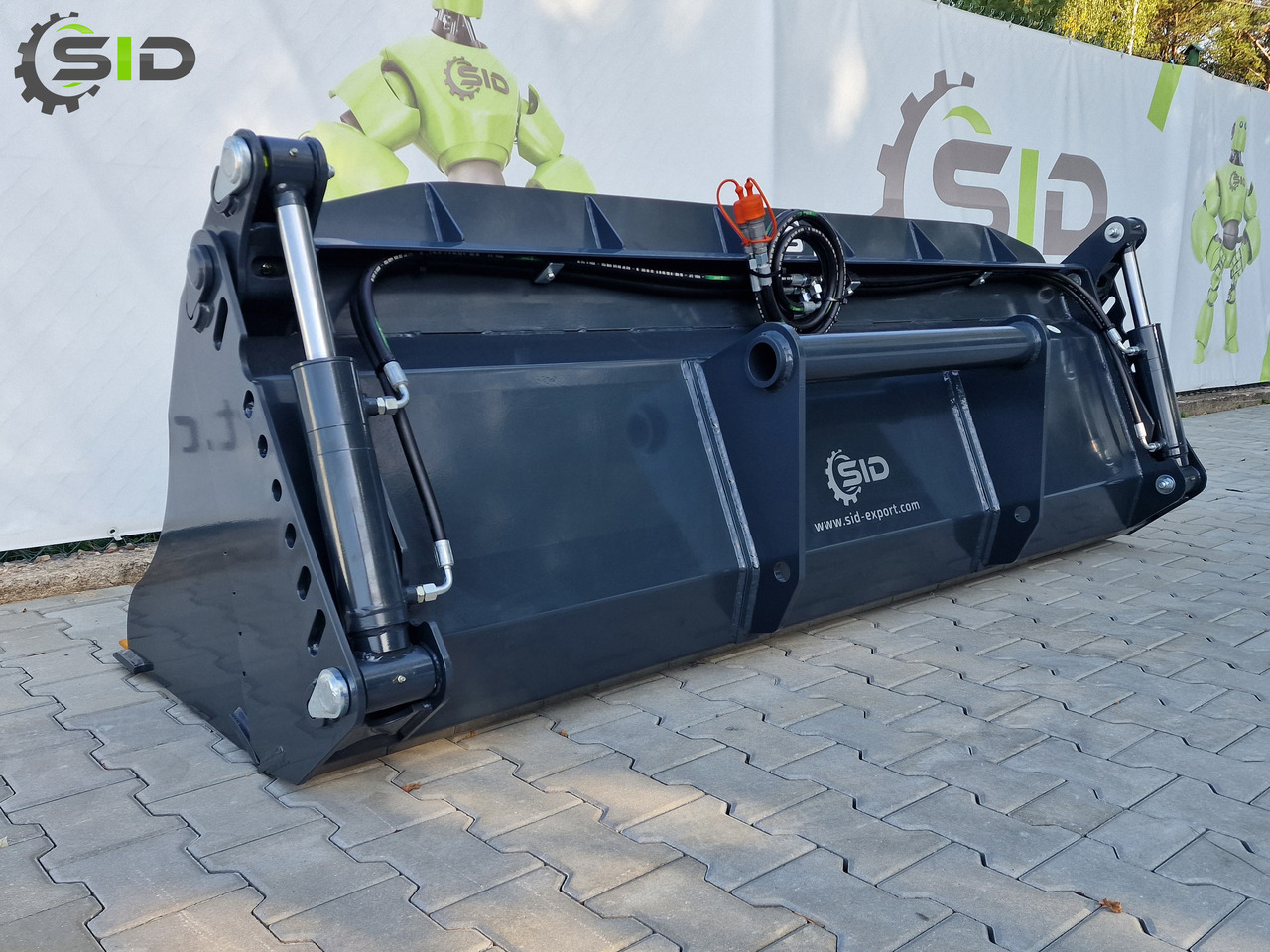 SID Klappschaufel 4in1 / Godet 4en1 multifonction / 4in1 multipurpose bucket 1,4 m - Læsseskovl for Entreprenørmaskin: billede 3 SID Klappschaufel 4in1 / Godet 4en1 multifonction / 4in1 multipurpose bucket 1,4 m - Læsseskovl for Entreprenørmaskin: billede 3