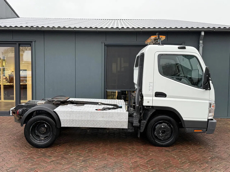 Mitsubishi Canter Be Trekker 9 Ton Totaal Gewicht Zwaailicht NAP - Trækker: billede 5 Mitsubishi Canter Be Trekker 9 Ton Totaal Gewicht Zwaailicht NAP - Trækker: billede 5