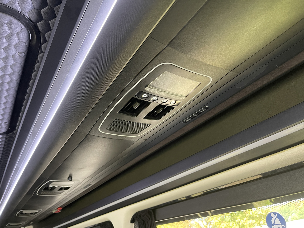 Leje en MERCEDES-BENZ SPRINTER 519 CDI (MB BUSPERFECT) MERCEDES-BENZ SPRINTER 519 CDI (MB BUSPERFECT): billede 43 Leje en MERCEDES-BENZ SPRINTER 519 CDI (MB BUSPERFECT) MERCEDES-BENZ SPRINTER 519 CDI (MB BUSPERFECT): billede 43