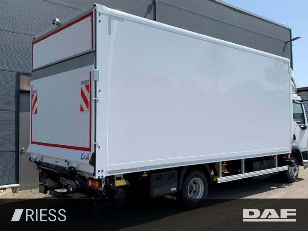 DAF XB 210 FA 7,49 to Koffer LBW Klima Automatik - Varebil med kasse: billede 3 DAF XB 210 FA 7,49 to Koffer LBW Klima Automatik - Varebil med kasse: billede 3