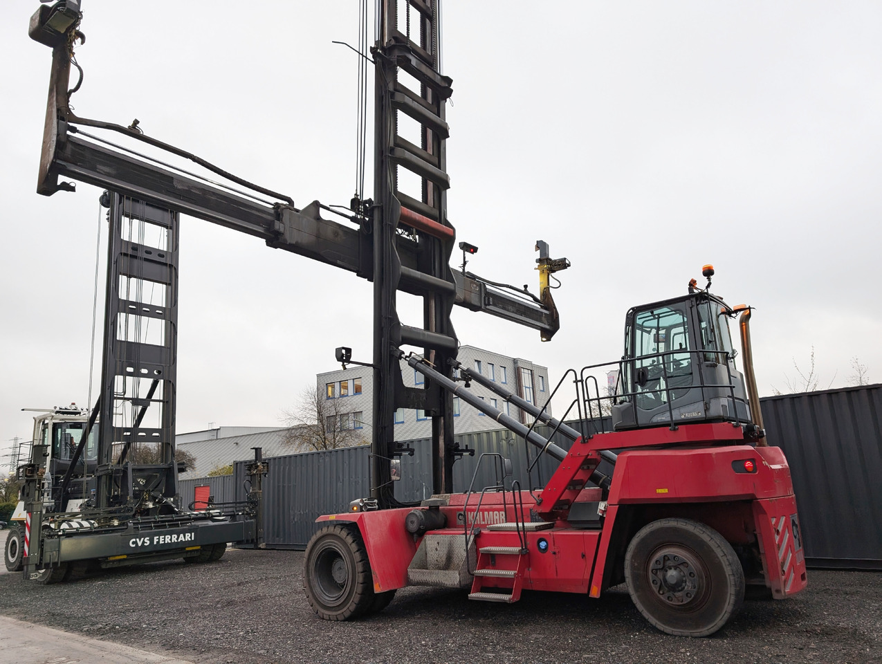 KALMAR DCG100-45ED7 - Gaffeltruck til containerhåndtering: billede 3 KALMAR DCG100-45ED7 - Gaffeltruck til containerhåndtering: billede 3