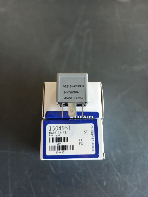 VOLVO PENTA RELAY 1504951 - Elektrisk system for Industrimaskine: billede 1 VOLVO PENTA RELAY 1504951 - Elektrisk system for Industrimaskine: billede 1