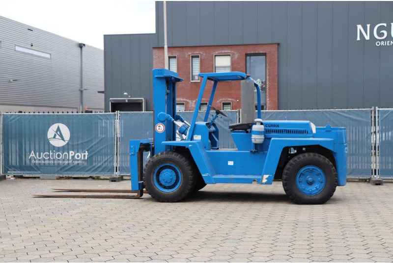 Clark DCY 160 - Diesel gaffeltruck: billede 3 Clark DCY 160 - Diesel gaffeltruck: billede 3