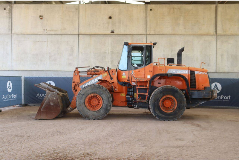 Doosan DL300 - Gummihjulslæsser: billede 2 Doosan DL300 - Gummihjulslæsser: billede 2
