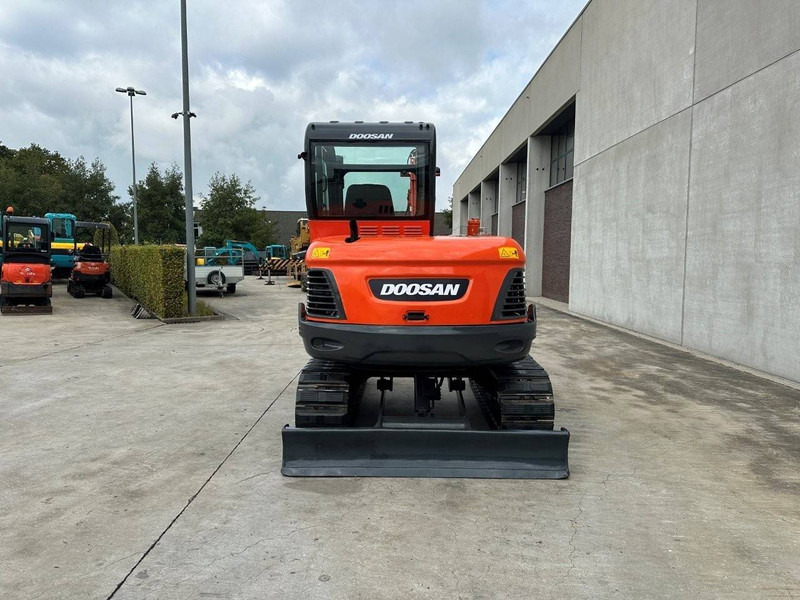 Doosan DX60 - Bæltegravemaskine: billede 5 Doosan DX60 - Bæltegravemaskine: billede 5