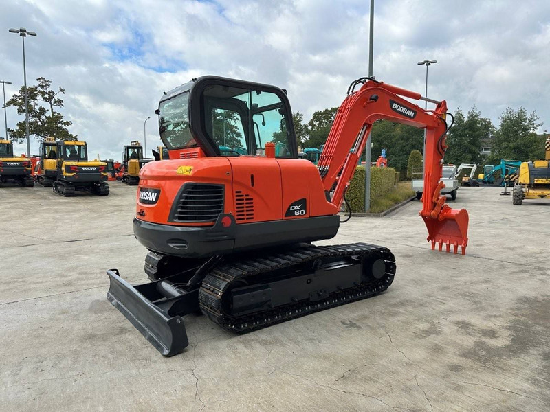 Doosan DX60 - Bæltegravemaskine: billede 4 Doosan DX60 - Bæltegravemaskine: billede 4