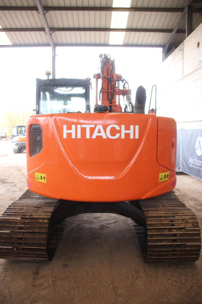 Hitachi ZX135US-5B - Bæltegravemaskine: billede 4 Hitachi ZX135US-5B - Bæltegravemaskine: billede 4