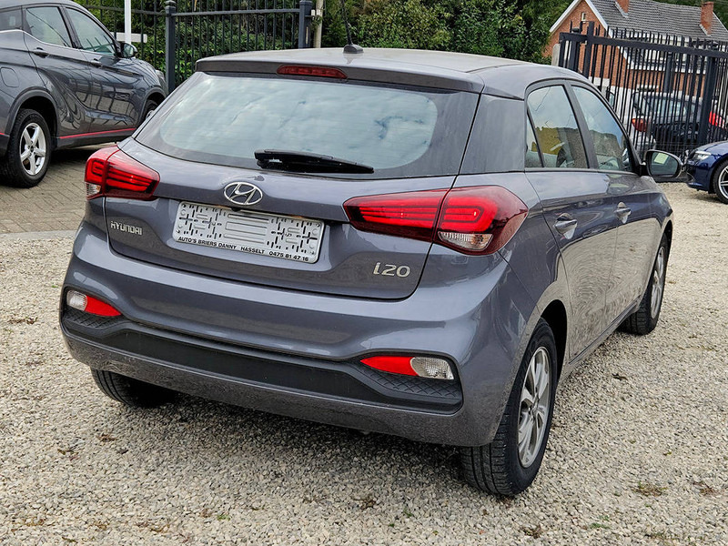 Hyundai i20 1.2 - Sedan: billede 4 Hyundai i20 1.2 - Sedan: billede 4