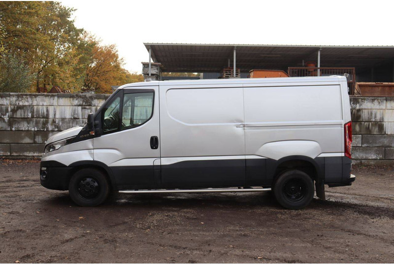Iveco Daily 40C21 - Varevogn: billede 2 Iveco Daily 40C21 - Varevogn: billede 2
