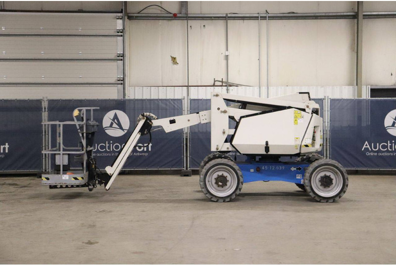 JLG H340AJ 4 WD - Bomlift: billede 2 JLG H340AJ 4 WD - Bomlift: billede 2