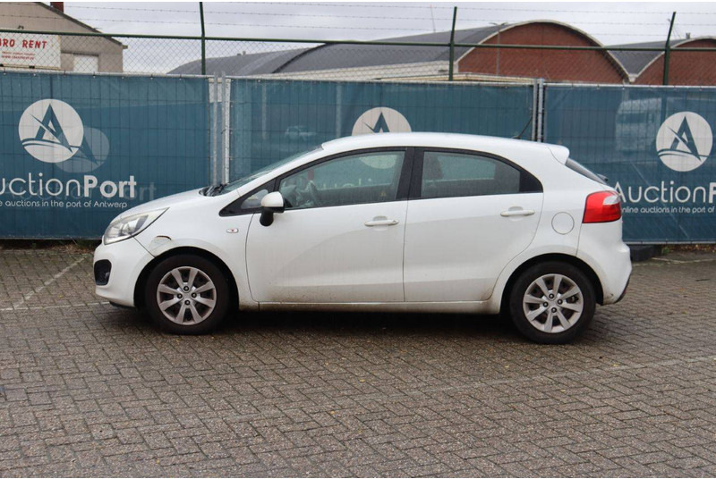 Kia New Rio - Sedan: billede 2 Kia New Rio - Sedan: billede 2
