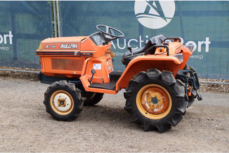 Kubota B1-14 Bulltra - Traktor: billede 3 Kubota B1-14 Bulltra - Traktor: billede 3