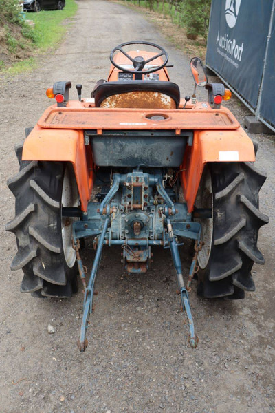 Kubota B1702-M - Traktor: billede 5 Kubota B1702-M - Traktor: billede 5