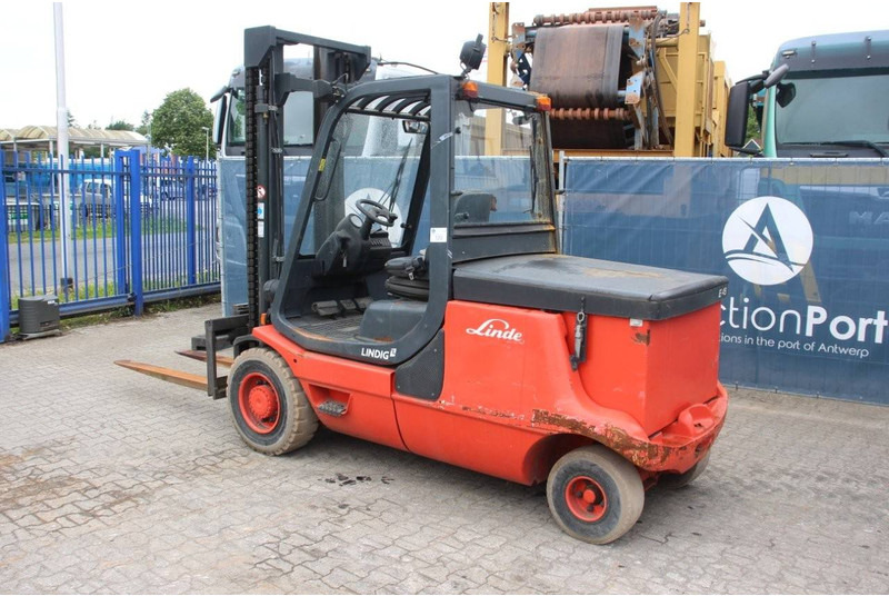 Linde E48P - El gaffeltruck: billede 3 Linde E48P - El gaffeltruck: billede 3