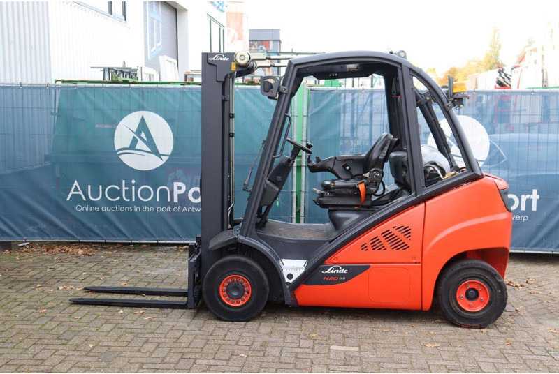 Linde H20T-02/600 - Gas gaffeltruck: billede 2 Linde H20T-02/600 - Gas gaffeltruck: billede 2