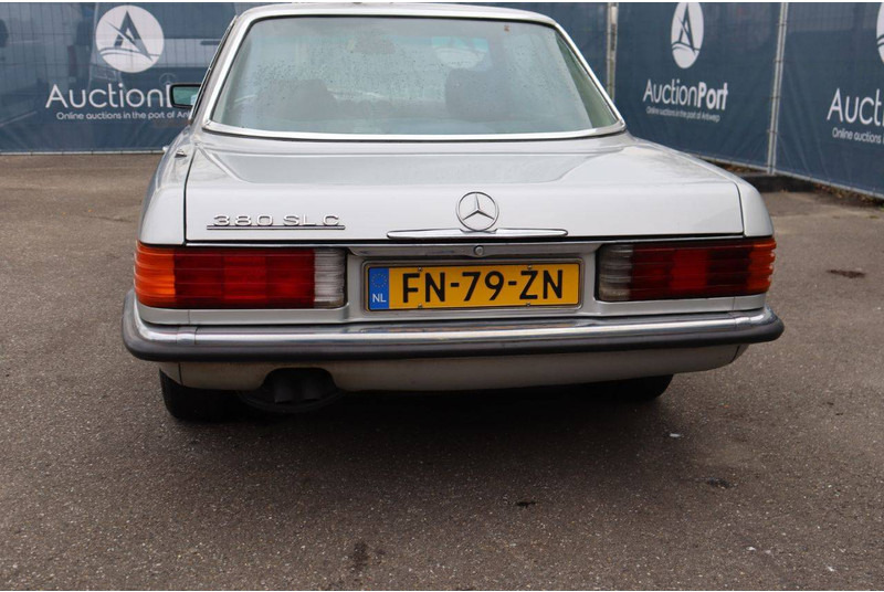 Sedan Mercedes-Benz 300-serie 380 SLC: billede 19 Sedan Mercedes-Benz 300-serie 380 SLC: billede 19