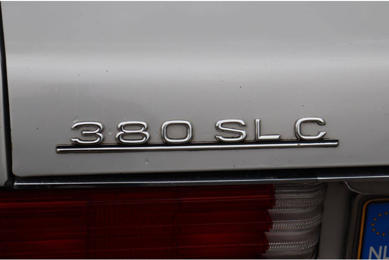 Sedan Mercedes-Benz 300-serie 380 SLC: billede 20 Sedan Mercedes-Benz 300-serie 380 SLC: billede 20