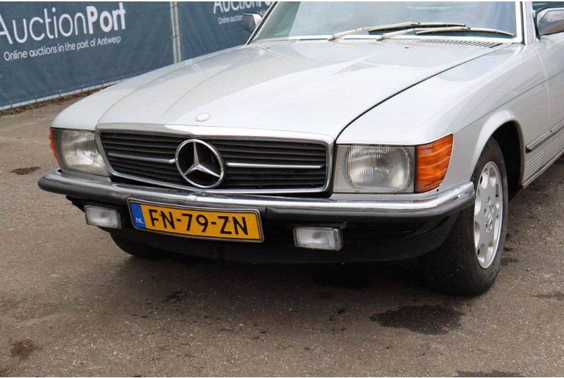 Sedan Mercedes-Benz 300-serie 380 SLC: billede 10 Sedan Mercedes-Benz 300-serie 380 SLC: billede 10