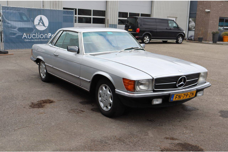 Sedan Mercedes-Benz 300-serie 380 SLC: billede 7 Sedan Mercedes-Benz 300-serie 380 SLC: billede 7