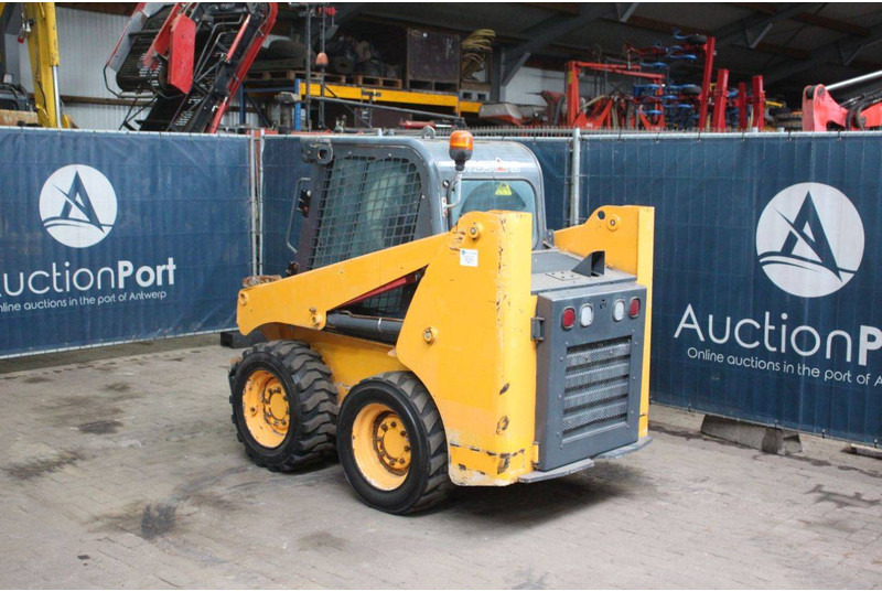 Mustang R135 - Gummihjulslæsser: billede 3 Mustang R135 - Gummihjulslæsser: billede 3