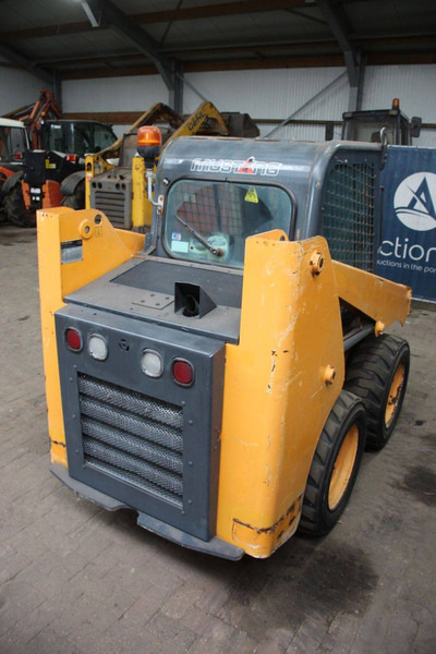 Mustang R135 - Gummihjulslæsser: billede 5 Mustang R135 - Gummihjulslæsser: billede 5