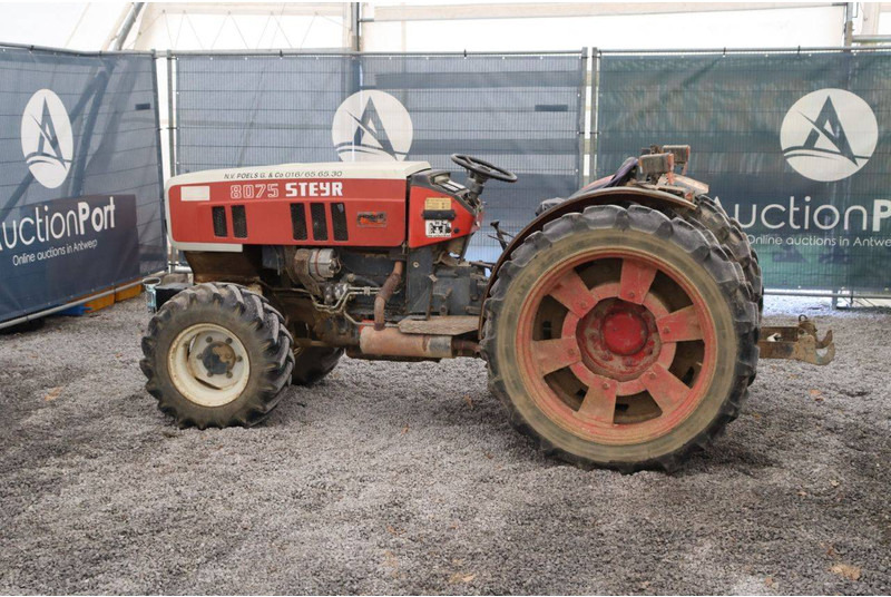 Steyr 8075A - Traktor: billede 3 Steyr 8075A - Traktor: billede 3
